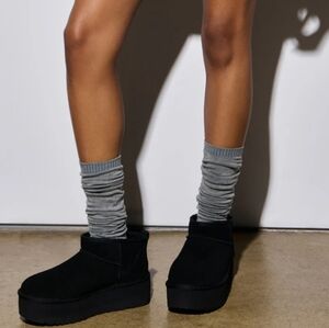 UGG CLASSIC ULTRA MINI PLATFORM BOOTS SIZE 9